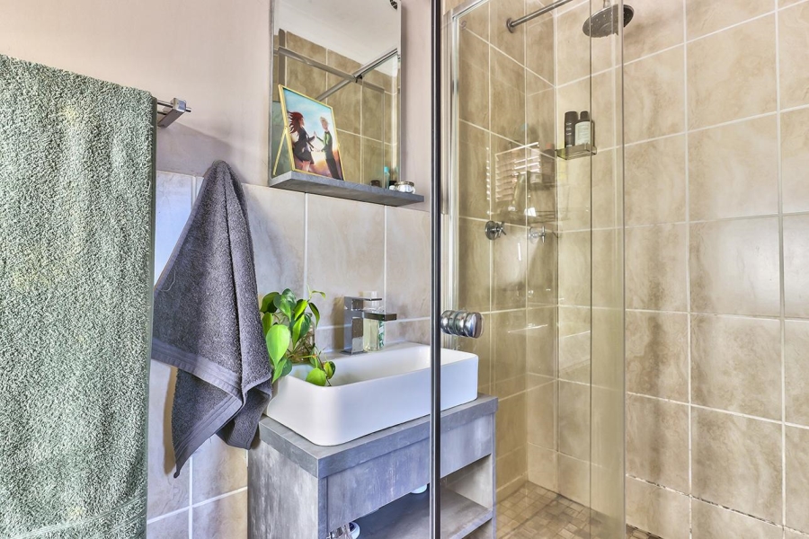 To Let 3 Bedroom Property for Rent in Royal Ascot Western Cape